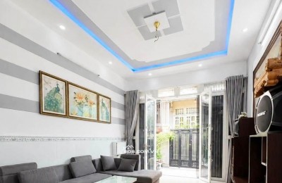 BÁN NHÀ 4 Tầng CHÍNH CHỦ, DTSD 200m, TRƯƠNG ĐÌNH HỘI P16Q8, CHỈ CÓ 5ty200